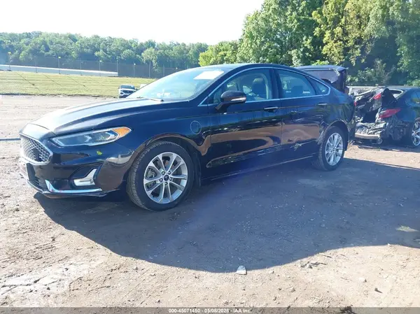 3FA6P0SU4KR173843 2019 FORD FUSION - Image 2