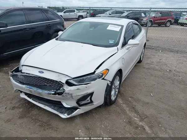 3FA6P0SU4KR211121 2019 FORD FUSION - Image 2