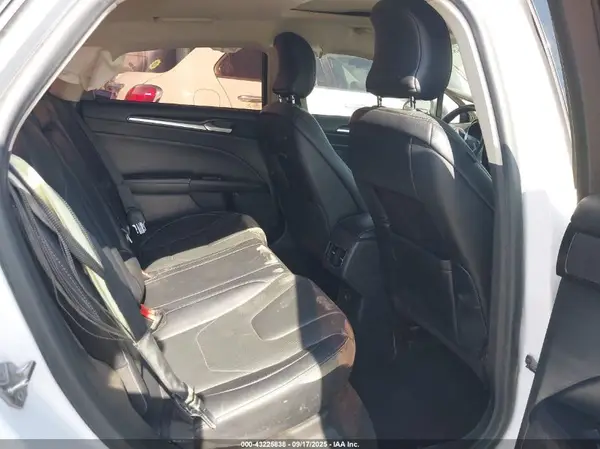 3FA6P0SU4KR216304 2019 FORD FUSION - Image 8