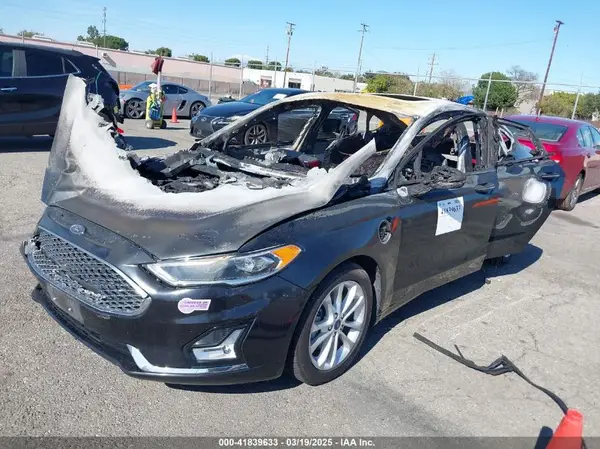 3FA6P0SU4KR232535 2019 FORD FUSION - Image 2
