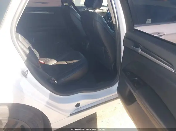 3FA6P0SU4KR252252 2019 FORD FUSION - Image 8