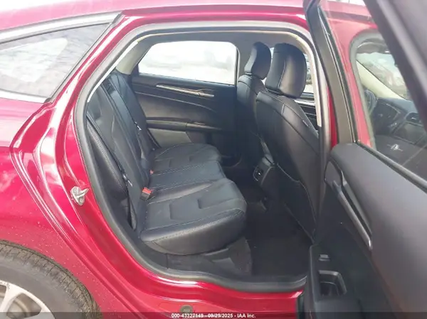 3FA6P0SU4LR132193 2020 FORD FUSION - Image 8