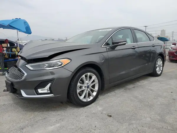 3FA6P0SU4LR132467 2020 FORD FUSION - Image 1