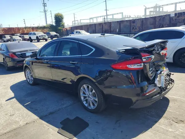 3FA6P0SU4LR132551 2020 FORD FUSION - Image 2
