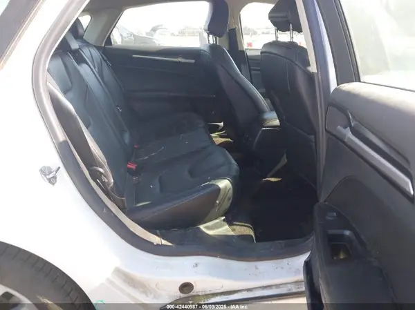 3FA6P0SU4LR246484 2020 FORD FUSION - Image 8
