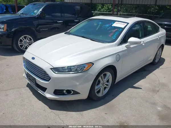 3FA6P0SU5GR120687 2016 FORD FUSION - Image 2