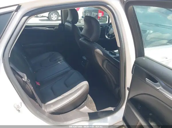 3FA6P0SU5GR120687 2016 FORD FUSION - Image 8