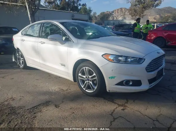 3FA6P0SU5GR144908 2016 FORD FUSION - Image 1