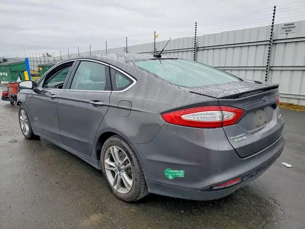3FA6P0SU5GR229215 2016 FORD FUSION - Image 2