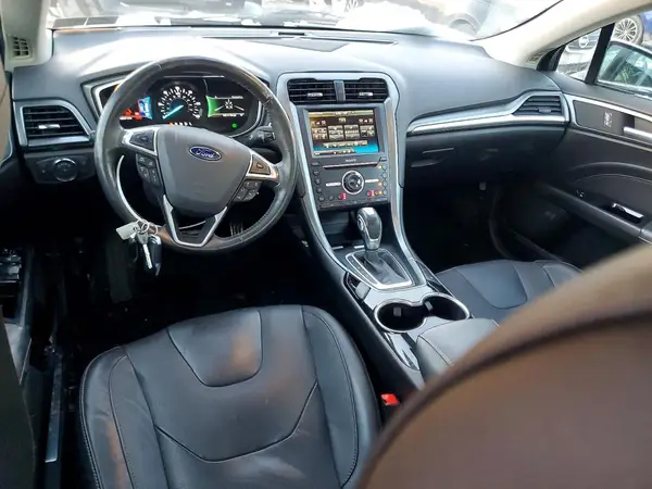 3FA6P0SU5GR255538 2016 FORD FUSION - Image 8