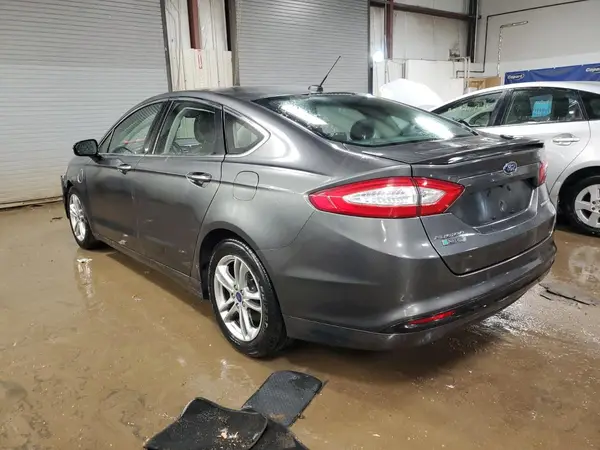 3FA6P0SU5GR273201 2016 FORD FUSION - Image 2