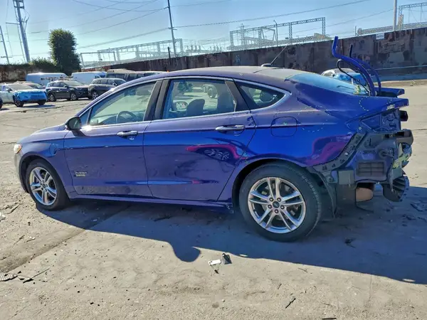 3FA6P0SU5GR304589 2016 FORD FUSION - Image 2
