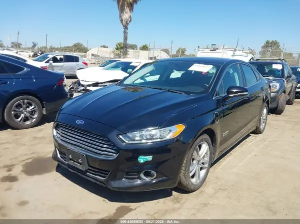 3FA6P0SU5GR320677 2016 FORD FUSION - Image 2
