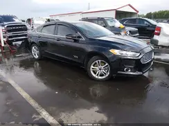 3FA6P0SU5GR320792 2016 FORD FUSION