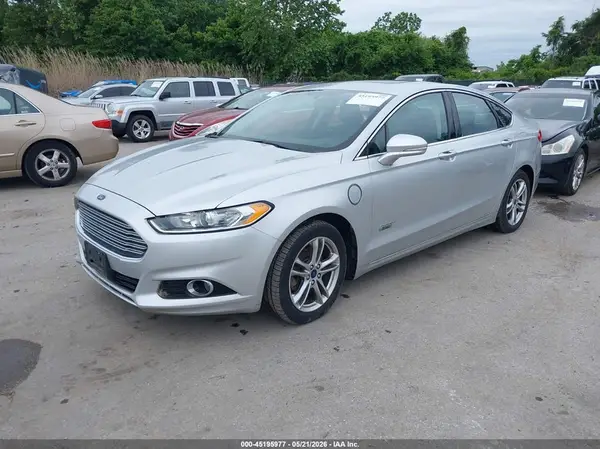 3FA6P0SU5GR363335 2016 FORD FUSION - Image 2