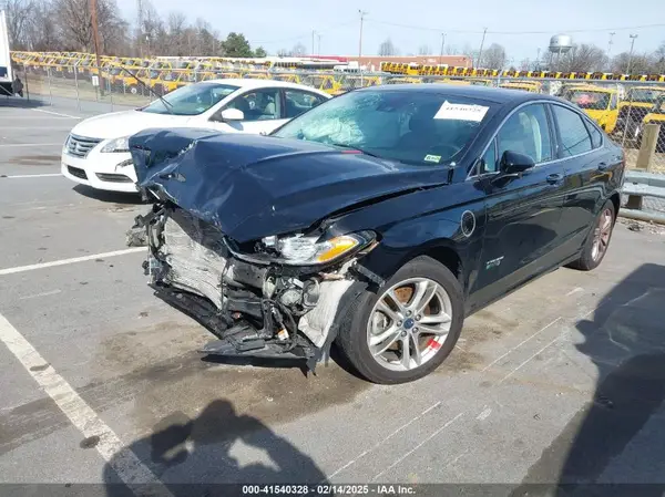 3FA6P0SU5GR401632 2016 FORD FUSION - Image 2