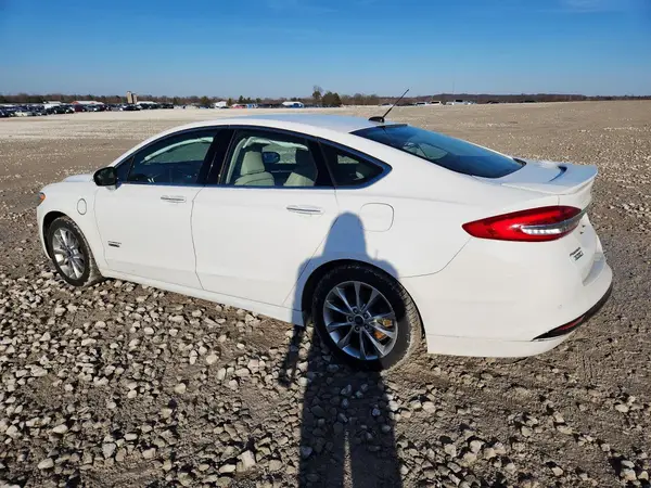 3FA6P0SU5HR209645 2017 FORD FUSION - Image 2