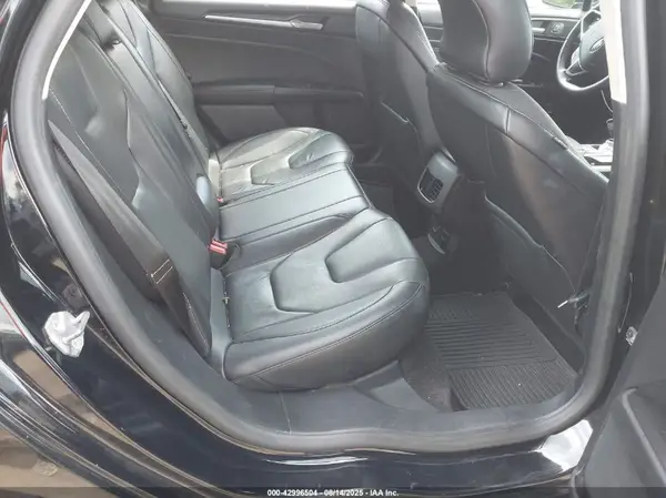 3FA6P0SU5HR225604 2017 FORD FUSION - Image 8