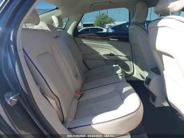 3FA6P0SU5JR111012 2018 FORD FUSION - Image 8