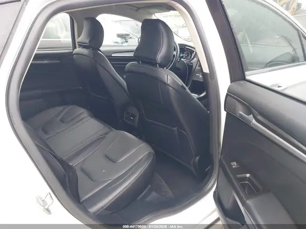 3FA6P0SU5JR176927 2018 FORD FUSION - Image 8