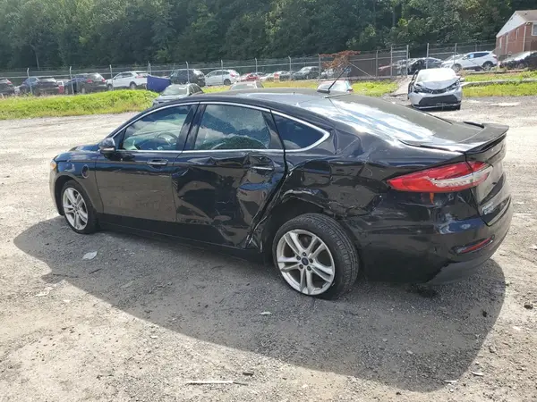 3FA6P0SU5KR110993 2019 FORD FUSION - Image 2