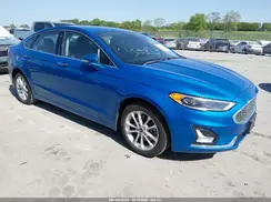 3FA6P0SU5KR137613 2019 FORD FUSION