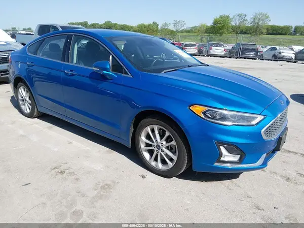 3FA6P0SU5KR137613 2019 FORD FUSION - Image 1