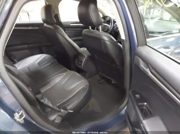 3FA6P0SU5KR191591 2019 FORD FUSION - Image 8