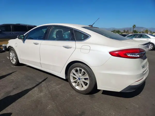 3FA6P0SU5KR216859 2019 FORD FUSION - Image 2