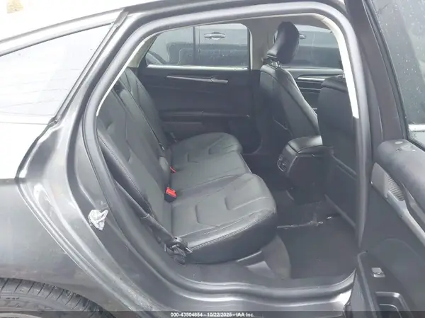 3FA6P0SU5KR218031 2019 FORD FUSION - Image 8