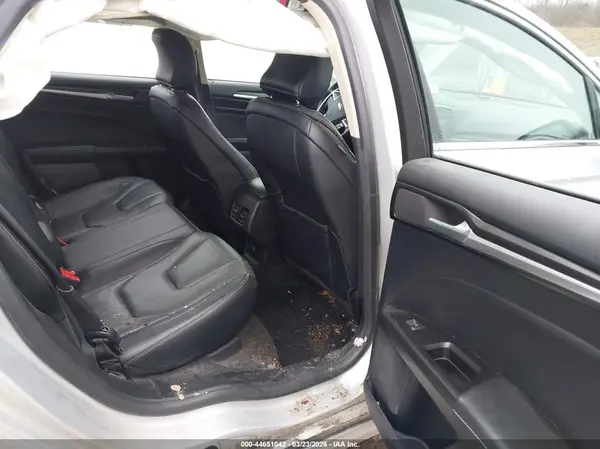 3FA6P0SU5KR236139 2019 FORD FUSION - Image 8