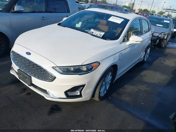 3FA6P0SU5KR251773 2019 FORD FUSION - Image 2