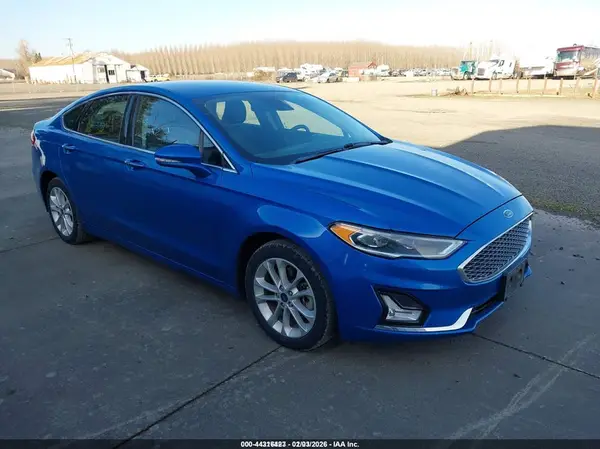3FA6P0SU5KR258268 2019 FORD FUSION - Image 1