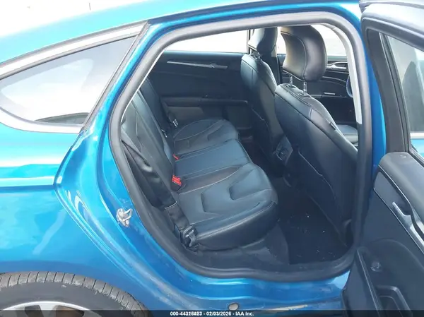 3FA6P0SU5KR258268 2019 FORD FUSION - Image 8