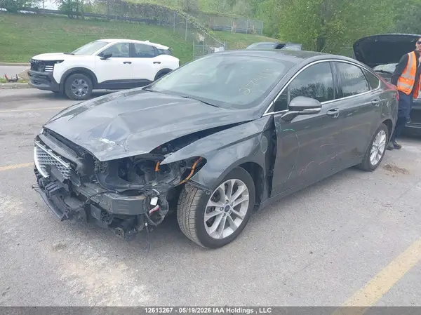 3FA6P0SU5LR225417 2020 FORD FUSION - Image 2