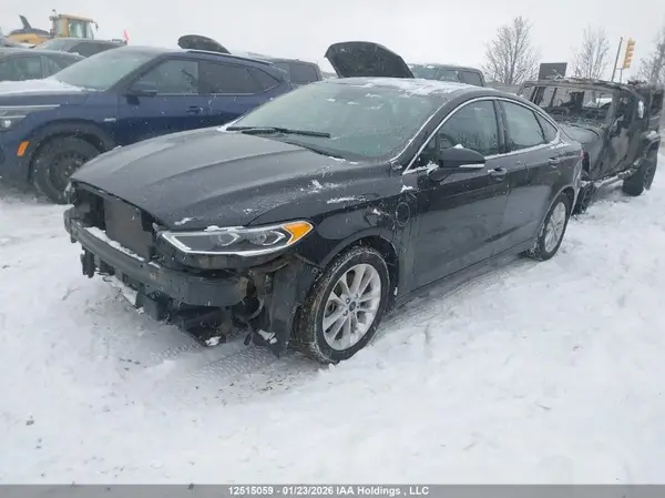 3FA6P0SU5LR264217 2020 FORD FUSION - Image 2