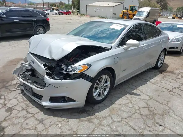 3FA6P0SU6GR115174 2016 FORD FUSION - Image 2