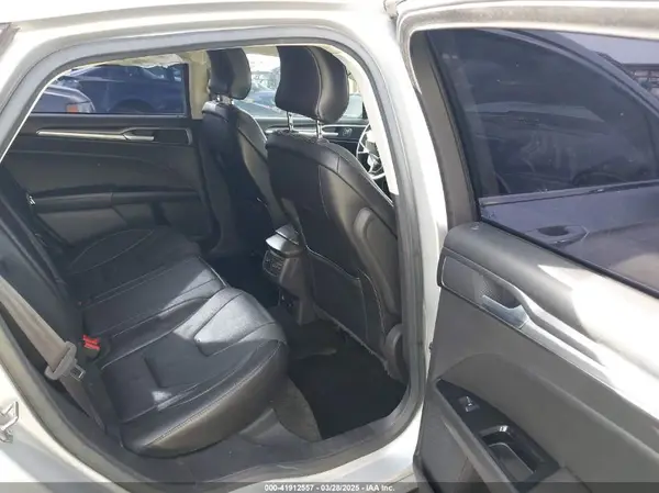 3FA6P0SU6GR144898 2016 FORD FUSION - Image 8