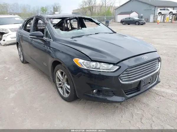 3FA6P0SU6GR154279 2016 FORD FUSION - Image 1