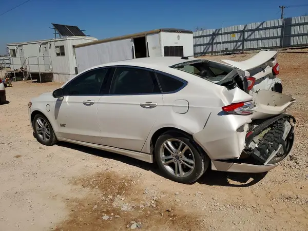 3FA6P0SU6GR194927 2016 FORD FUSION - Image 2