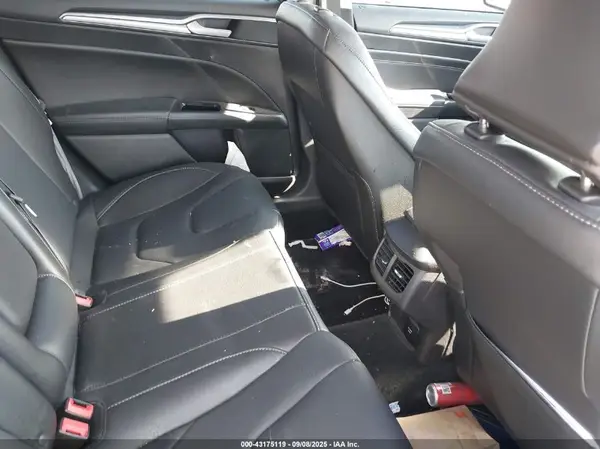 3FA6P0SU6GR357415 2016 FORD FUSION - Image 8