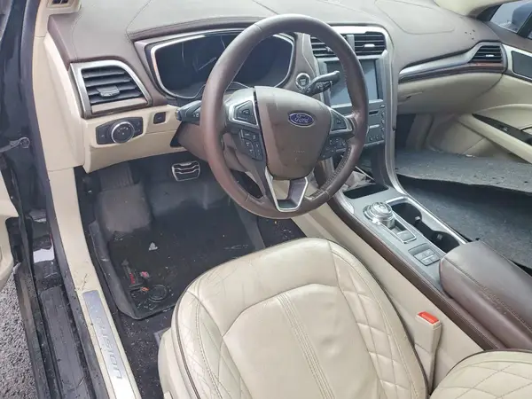 3FA6P0SU6HR142487 2017 FORD FUSION - Image 8