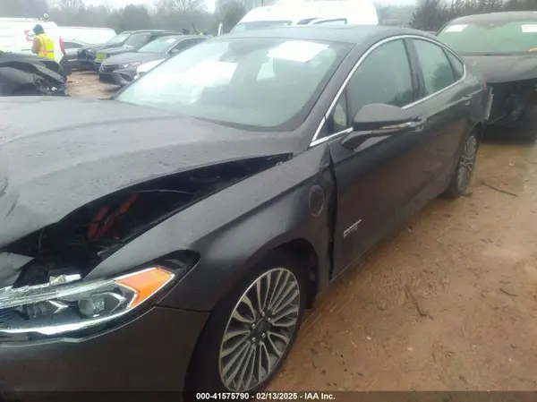 3FA6P0SU6HR175957 2017 FORD FUSION - Image 2