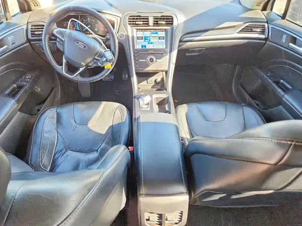 3FA6P0SU6HR191642 2017 FORD FUSION - Image 8