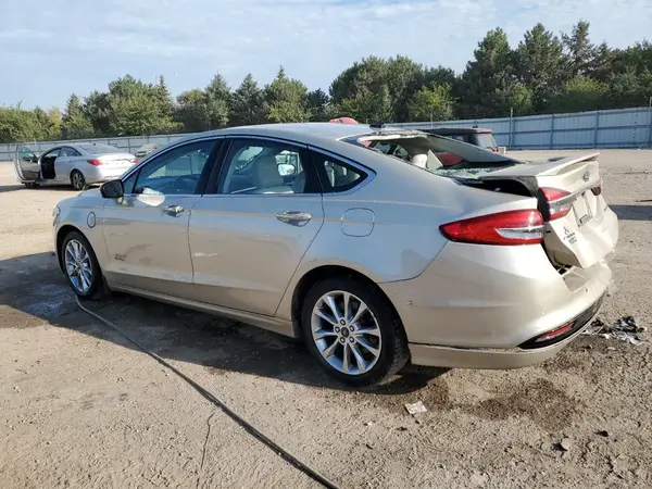 3FA6P0SU6HR199028 2017 FORD FUSION - Image 2