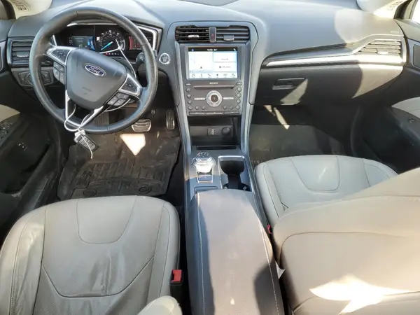 3FA6P0SU6HR199028 2017 FORD FUSION - Image 8