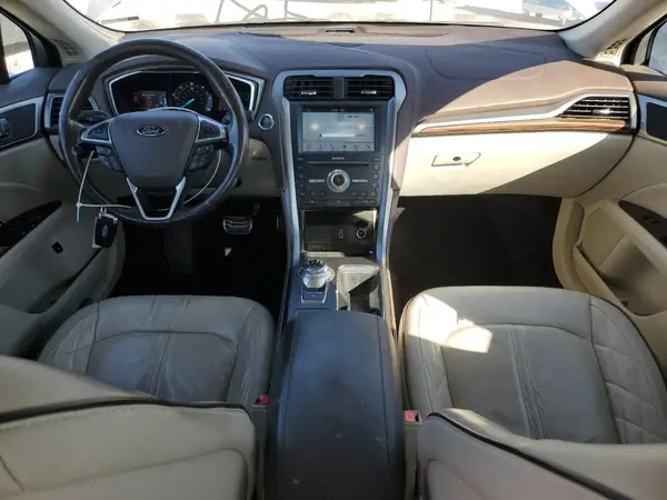 3FA6P0SU6HR208570 2017 FORD FUSION - Image 8