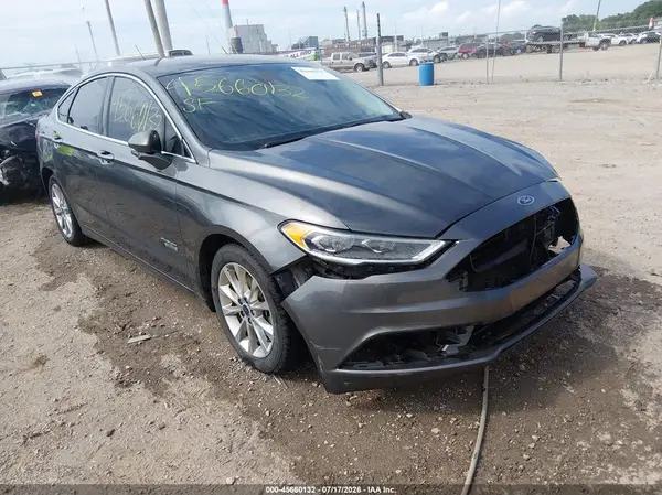3FA6P0SU6HR209427 2017 FORD FUSION - Image 1