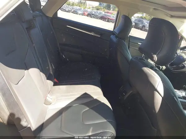 3FA6P0SU6HR226017 2017 FORD FUSION - Image 8