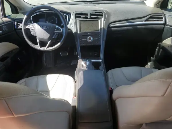 3FA6P0SU6HR238894 2017 FORD FUSION - Image 8